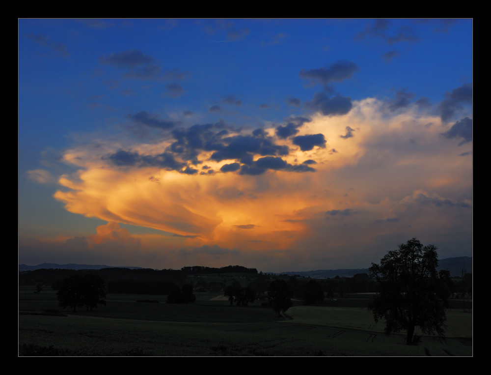 Eine gigantische Wolken