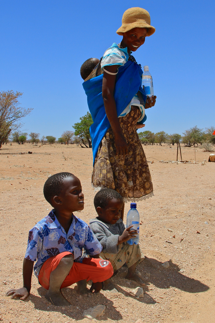 Eine glückliche Familie in Namibia