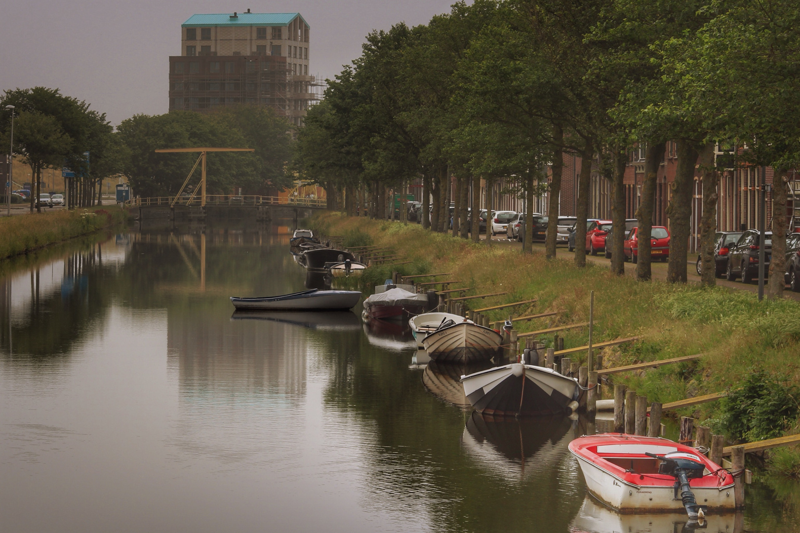 Eine Gracht im Morgendunst..