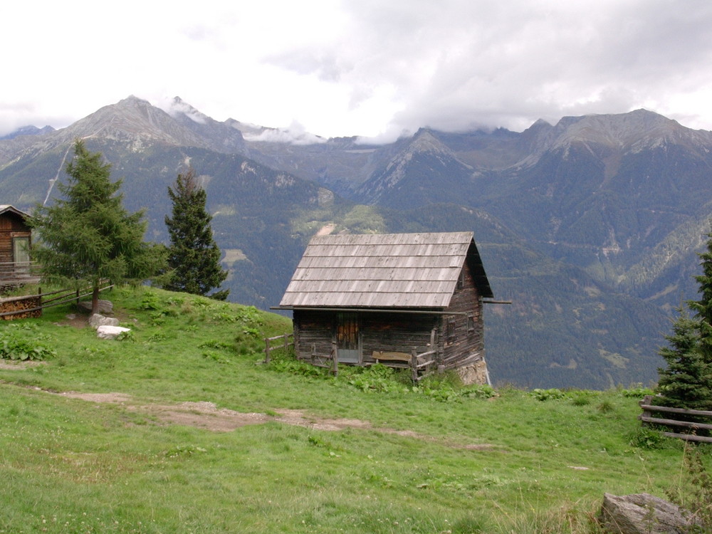 Eine Hütte am Kreuzeck in Österreich