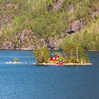 Eine Insel mit 2 Häuschen