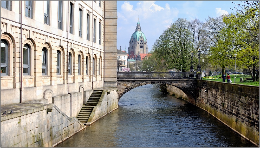 ... eine italienische Leine-Brücke ...