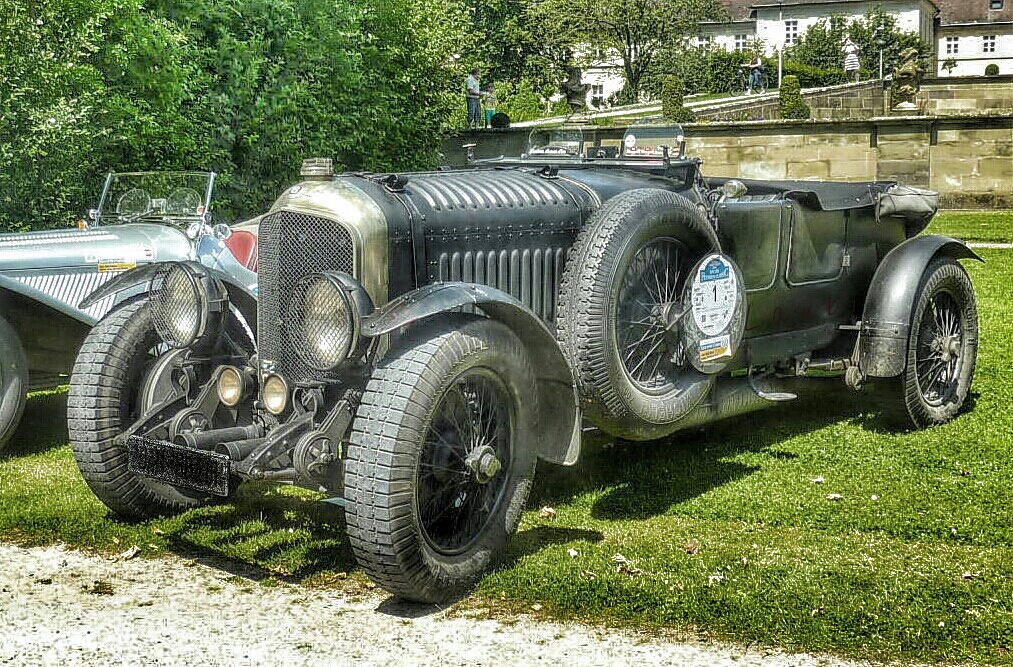 Eine Kanone von einem Wagen