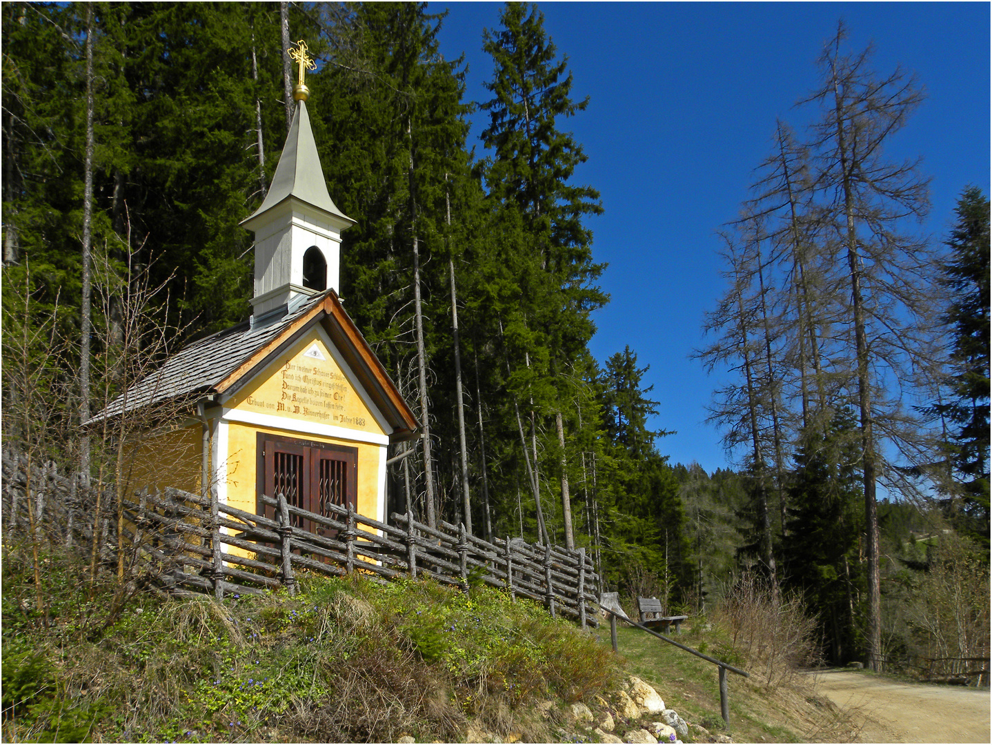 Eine Kapelle auf 1000m Höhe...