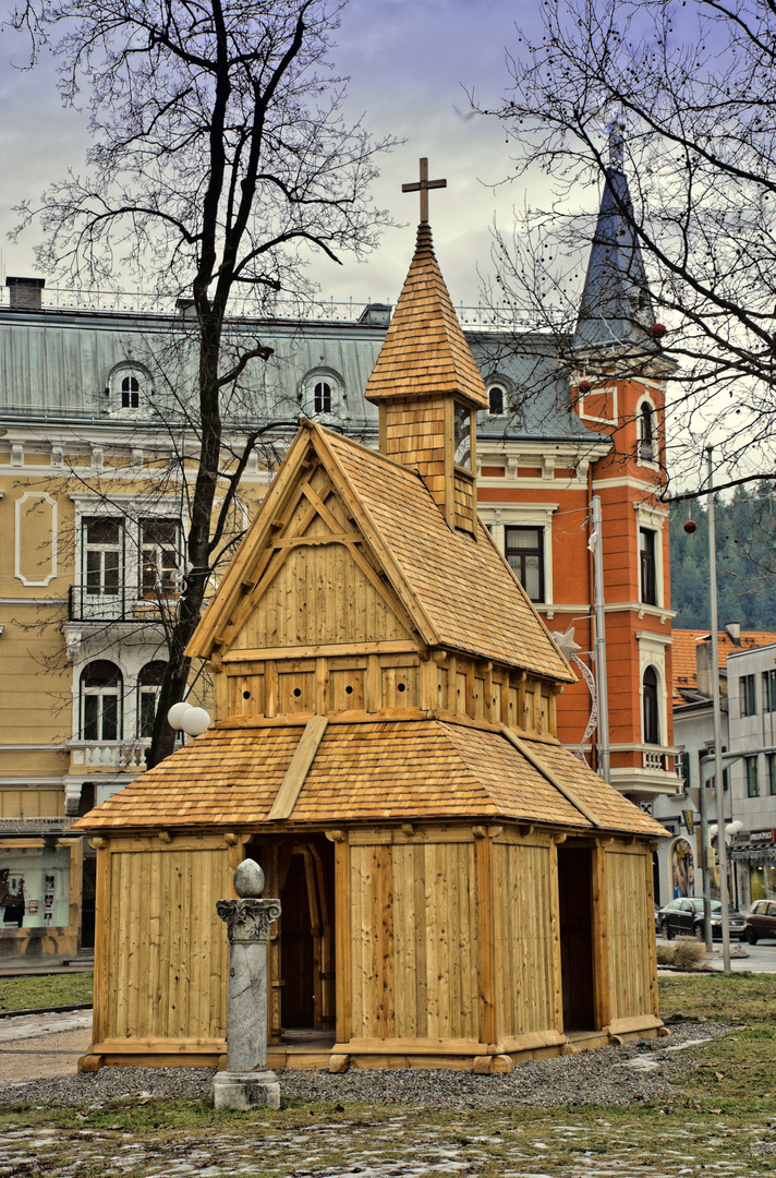 Eine Kirche aus Holz
