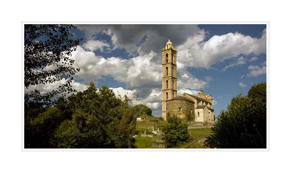 Eine Kirche in der Castagniccia