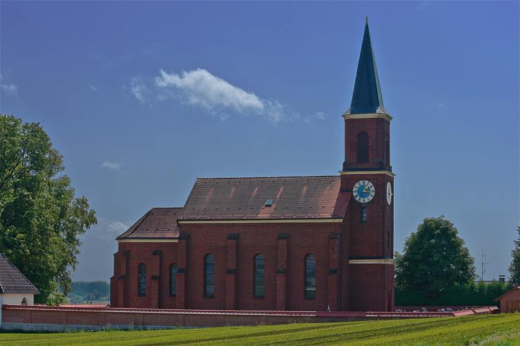 Eine Kirche lag auf dem Weg