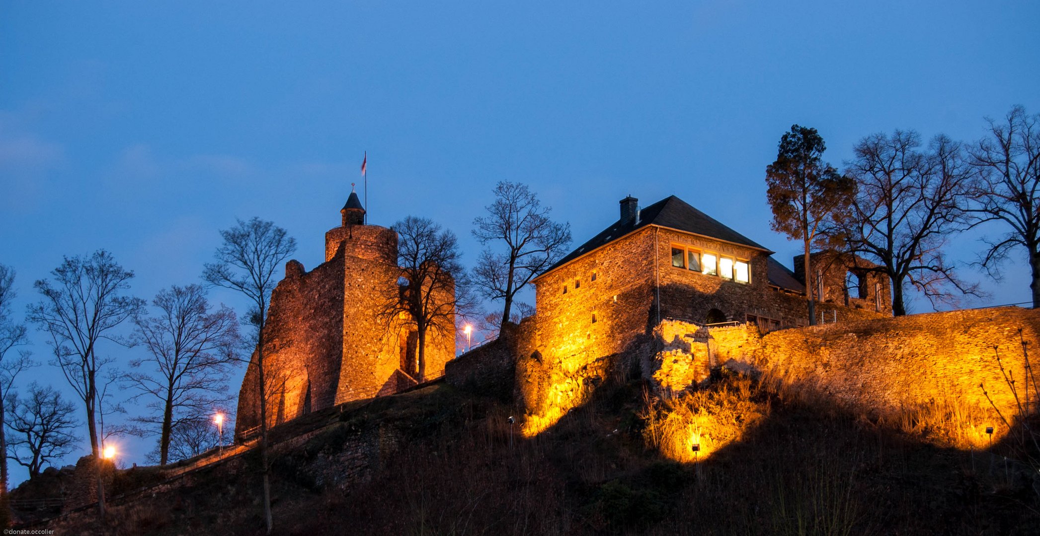 eine kleine Burg im Abendlicht Foto & Bild deutschland, europe