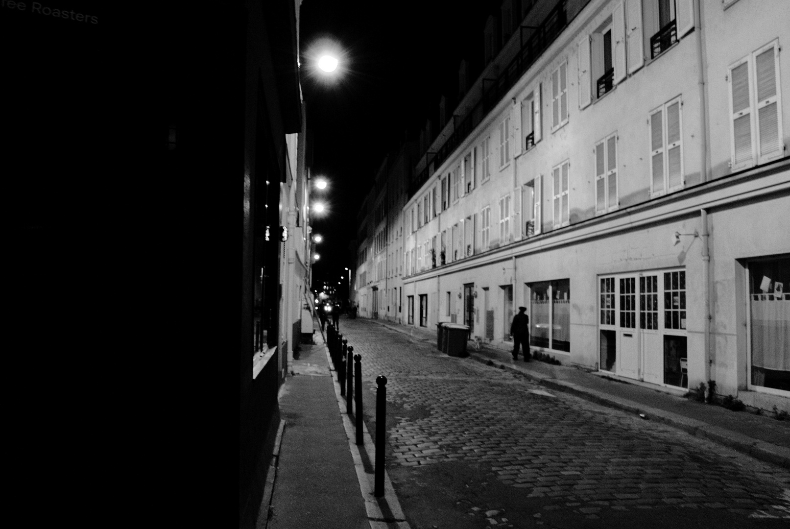 Eine kleine Gasse irgendwo in Paris