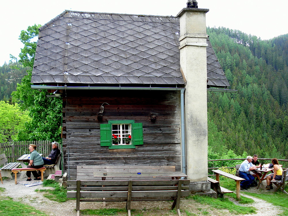 eine kleine Raststütte