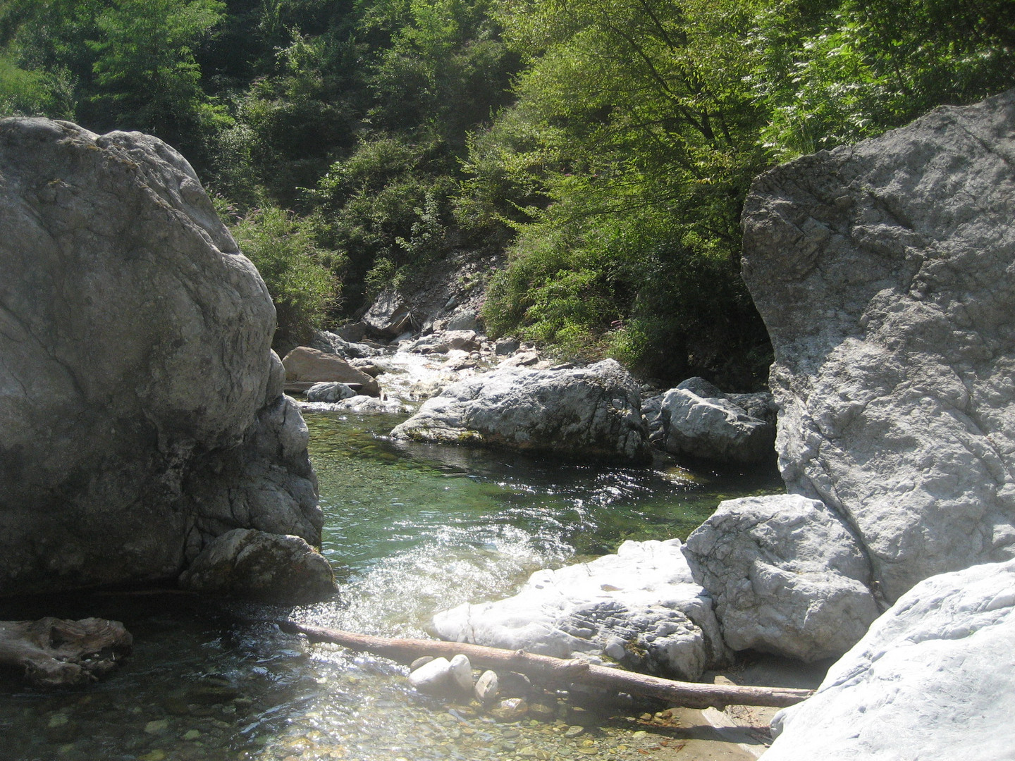 Eine kleine Schlucht in Italien