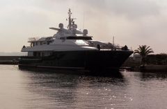 EIne kleine Yacht in Antibes