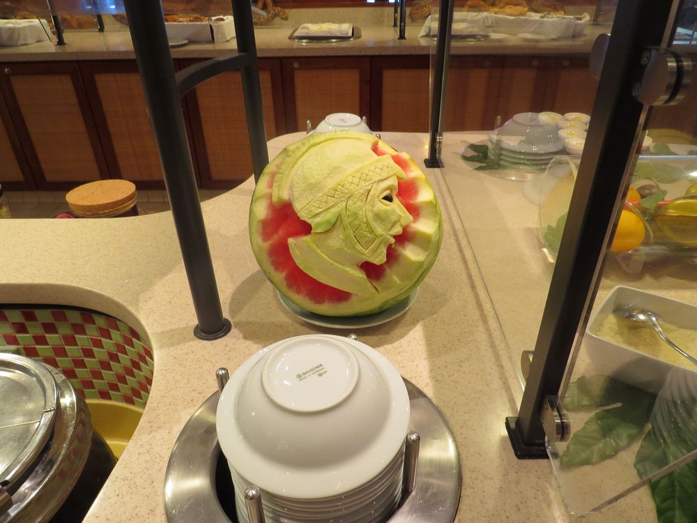 Eine  Melone schön geschnitzt
