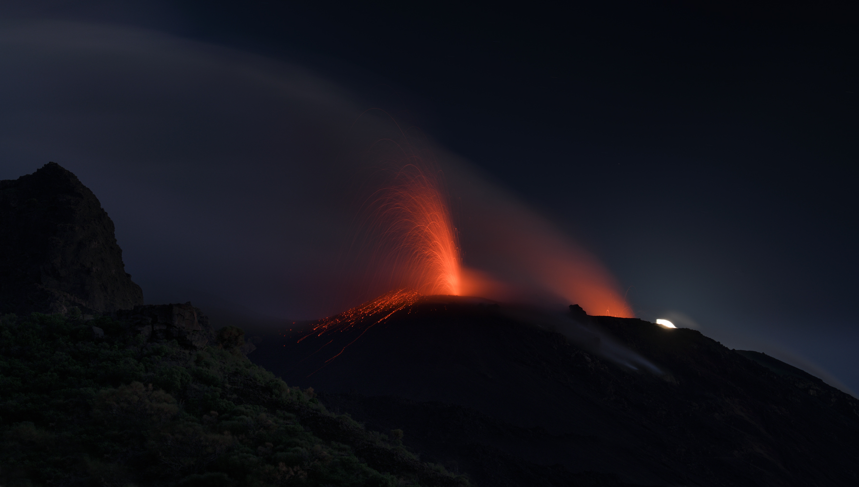 eine Nacht am Stromboli... Foto &amp; Bild | italy, world, natur Bilder auf ...