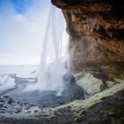 Eine Nacht am Wasserfall