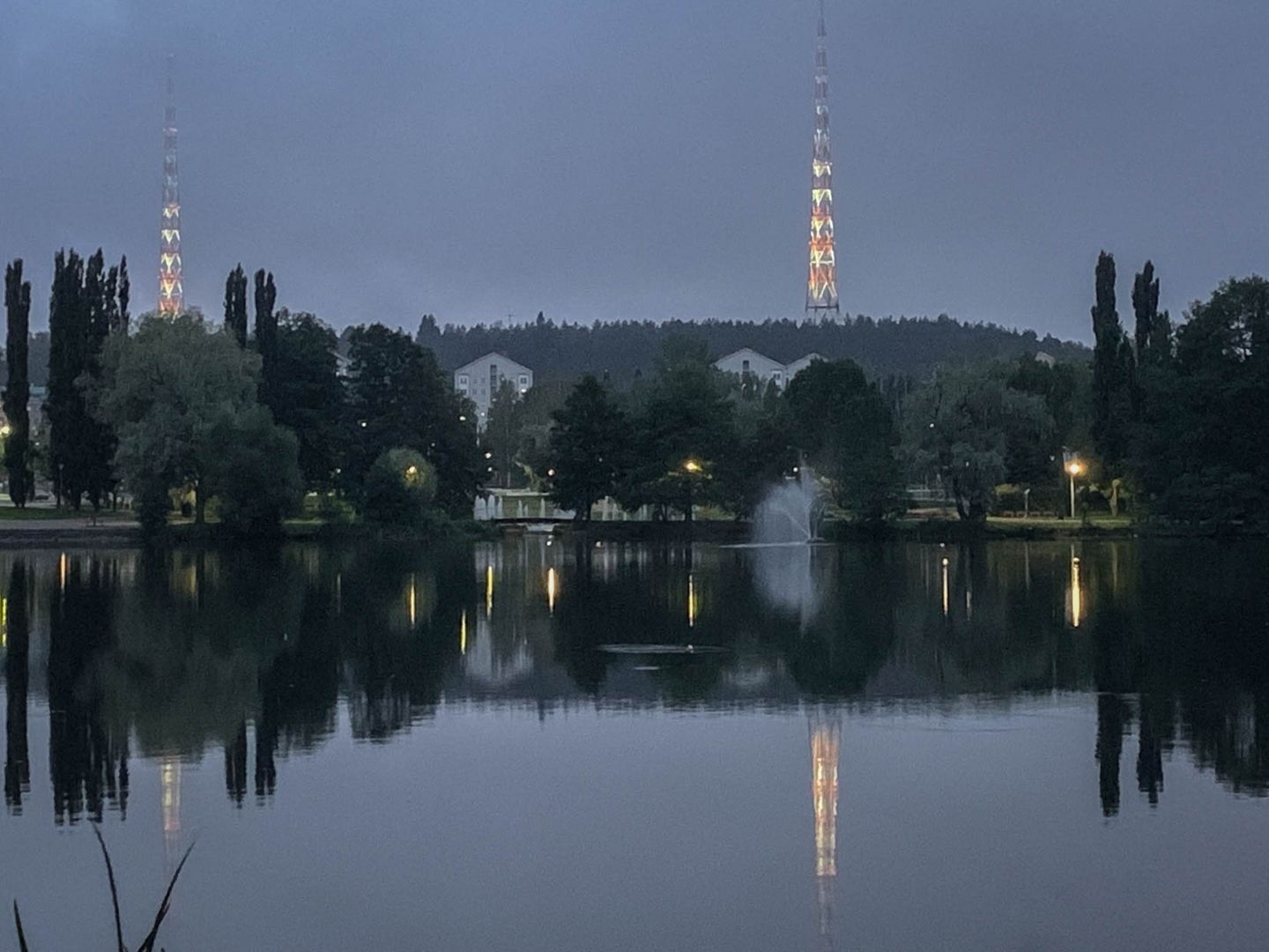 Eine neblige und nieselige Stadt