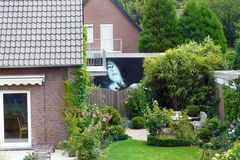 Eine neugierige Nachbarin?