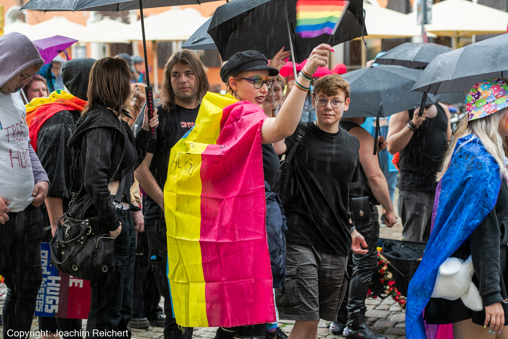 Eine offensichtlich allgemeine Demonstration für die Vielseitigkeit