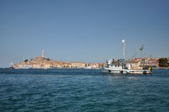 Eine perfekte Beschreibung: Rovinj, Boot, Meer