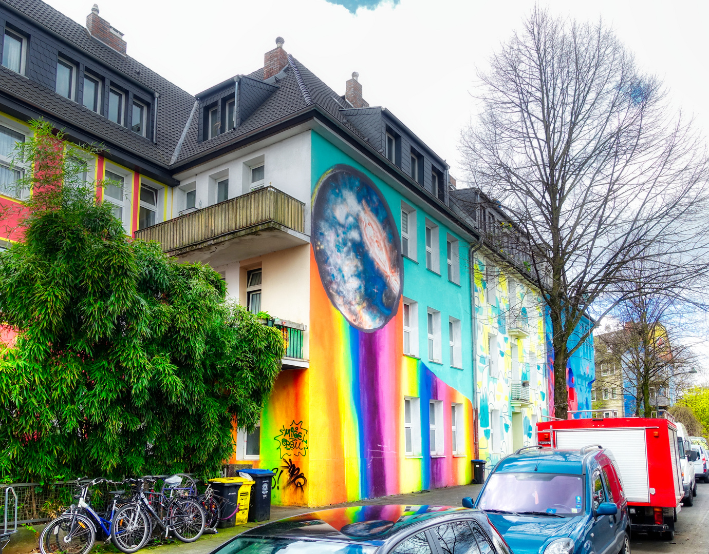 eine Regenbogenfassade