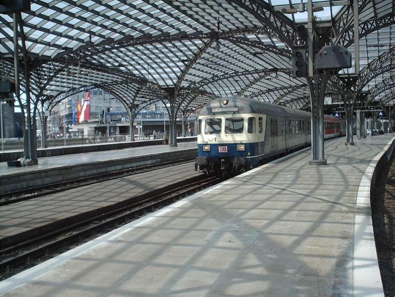 Eine RegionalBahn in Köln Hbf