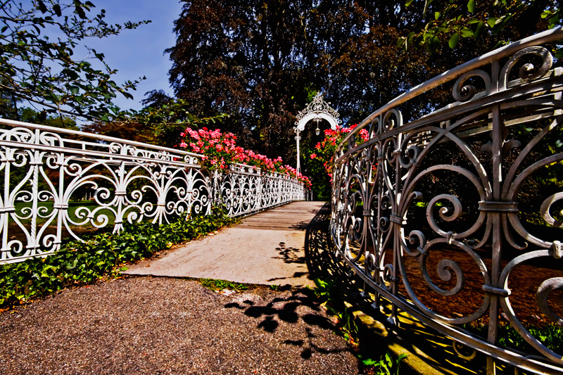 Eine romantische Brücke