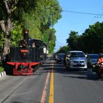 Eine Sächsin fährt als Straßenbahn auf Java 