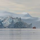 Eine Schifffahrt durch die Eisberge . Ilulissat Eisfjord, Weltnaturerbe der UNESCO.