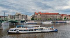 Eine Schiffsfahrt auf der Moldau gehört zu jedem Pragbesuch.....