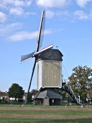 Eine schöne Ständerwindmühle in Baexem nahe Roermond, NL