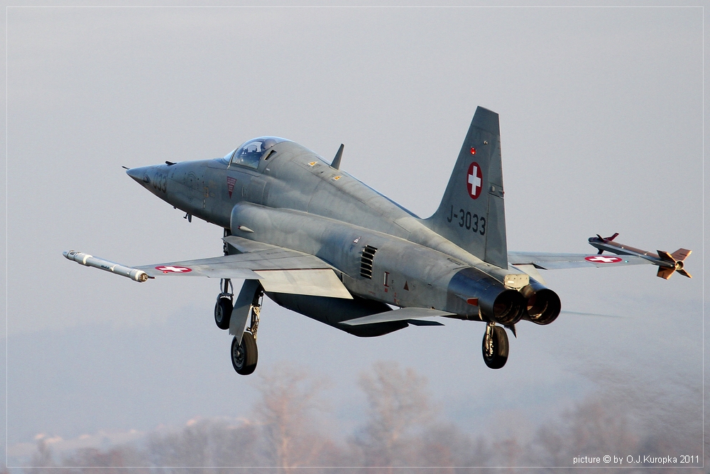 eine Schweizer F-5E Tiger II @ WEF 2011