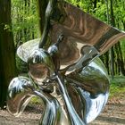 Eine Skulptur von Tony Cragg