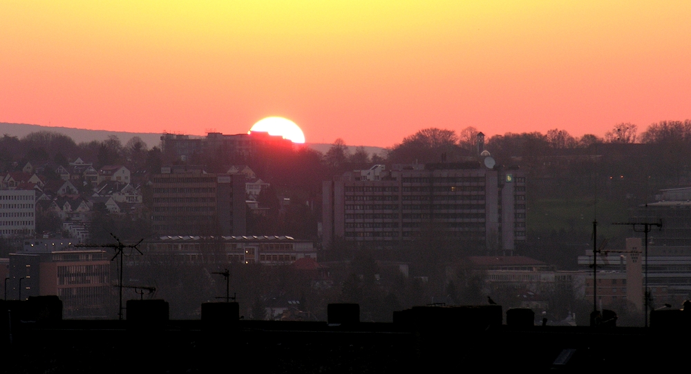 Eine Stadt erwacht !