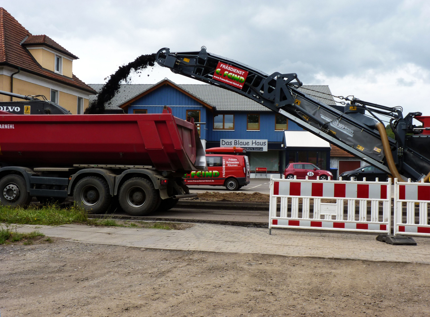 Eine Stasse Wird Entsorgt Foto Bild Landschaft Wege Und Pfade