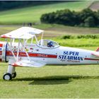 Eine Super Stearman startet