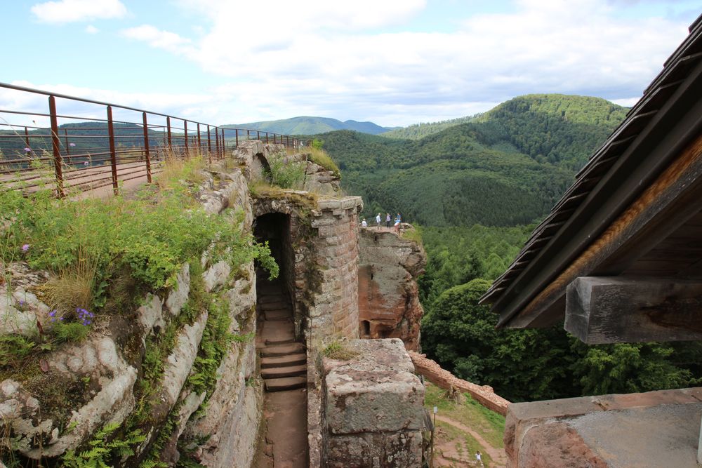 eine tolle Burg mit traumhafter Aussicht...