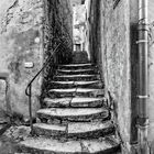 Eine Treppe in der alten Gasse von "Sierck les Bains"