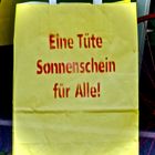 Eine Tüte "Sonnenschein für Alle" 