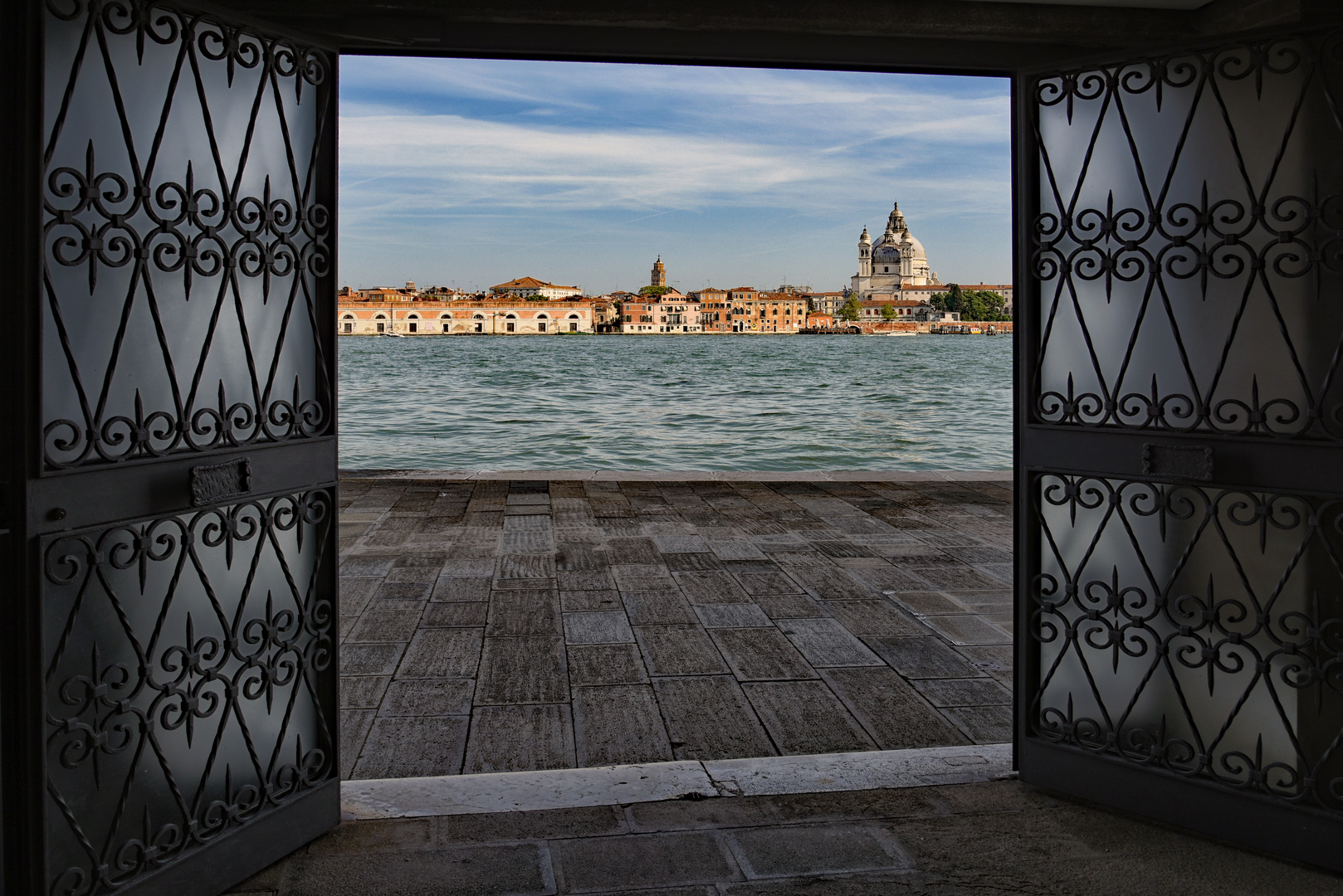  Eine Umarmung für Venedig 