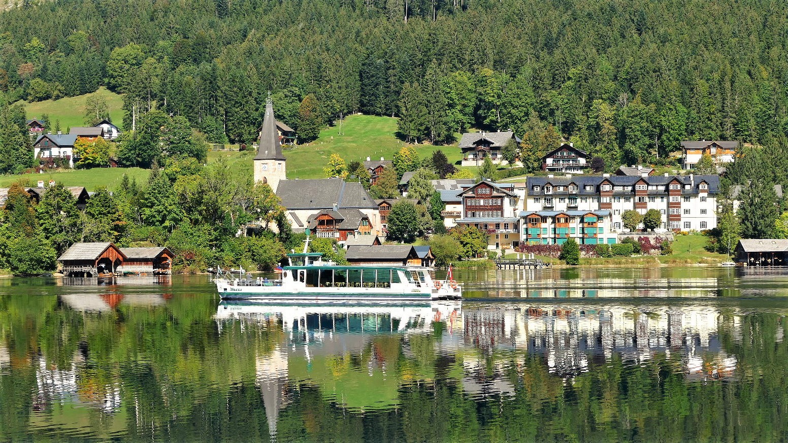 Eine unruhige Spiegelung