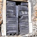 Eine uralte malerische Tür auf Korcula/Dalmatien