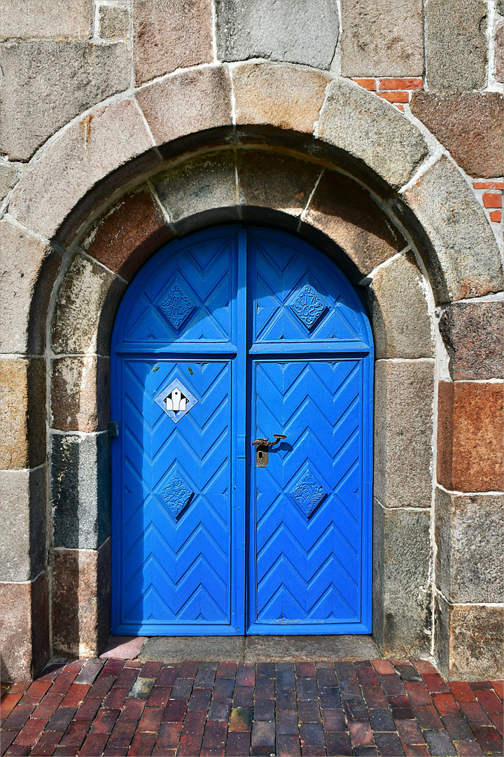 eine „Verlässlich geöffnete Kirche"