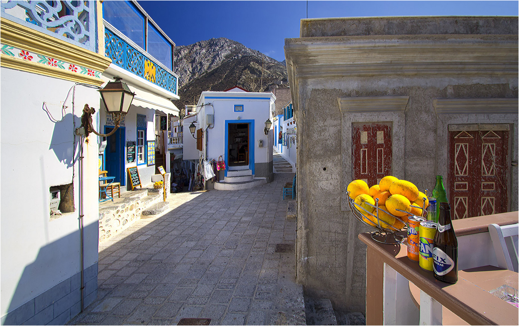 Eine von vielen Gassen auf Olympos