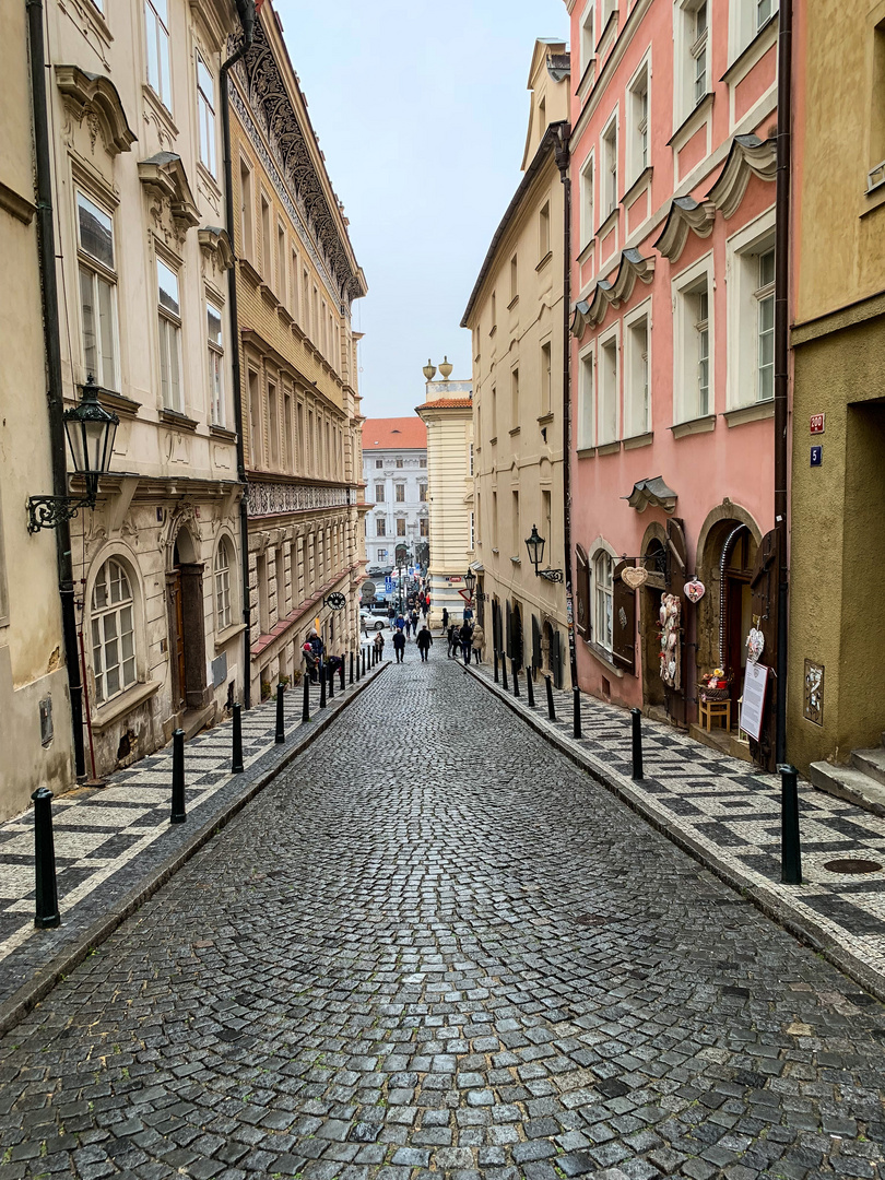 Eine von vielen wunderschönen Gässchen in Prag