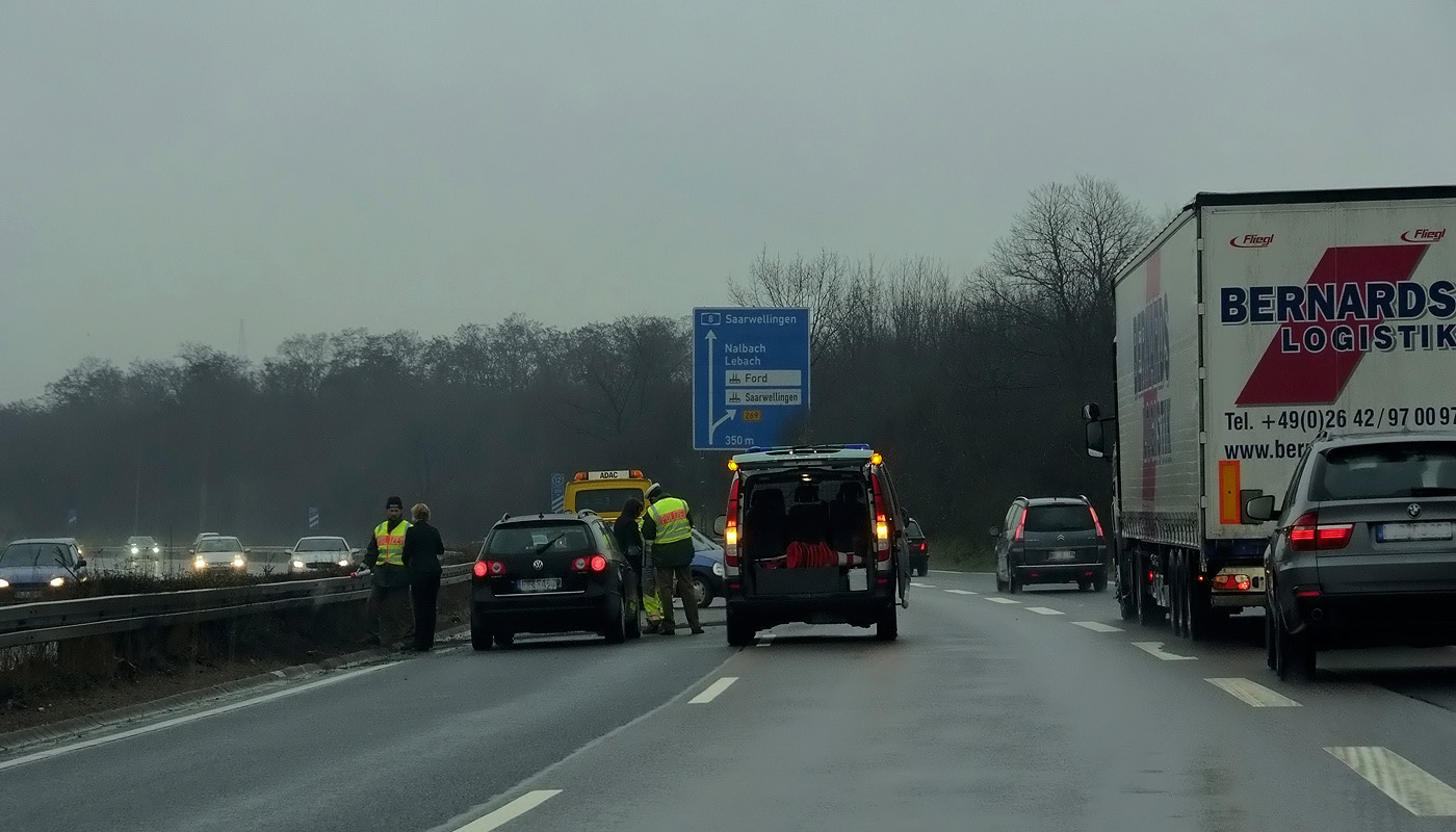 Eine witterungsangepasste und umsichtige Fahrweise ....