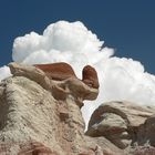 eine Wolke steigt auf