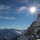 Eine Wunderkerze erleuchtet Schönbichler Horn und Großen Möseler in den Zillertaler Alpen