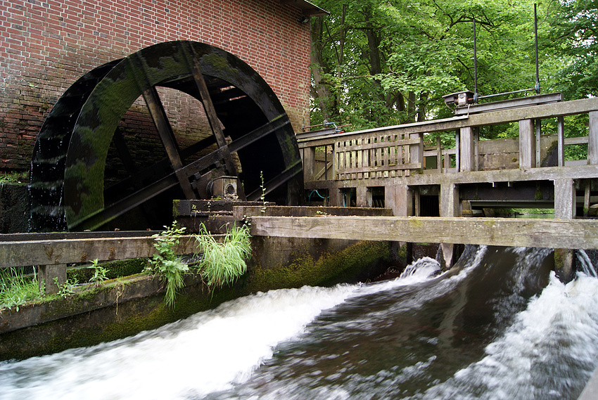 Eine wunderschöne Wassermühle