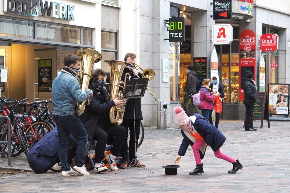 Einen Obolus für die Musikanten