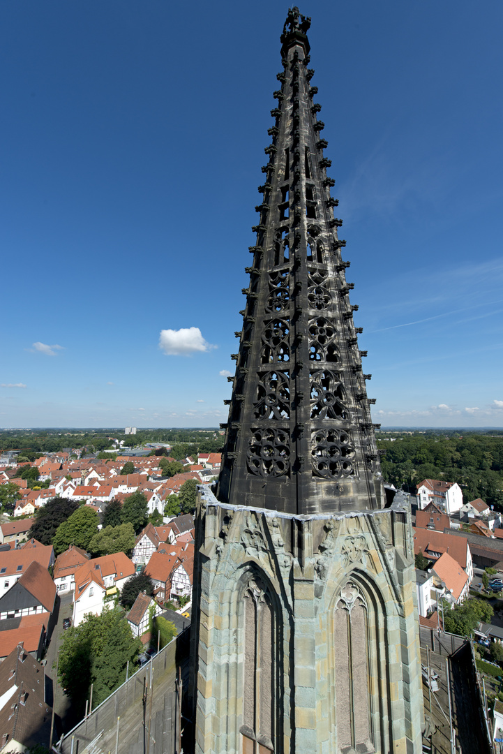 Einer der beiden Türme der Wiesenkirche in Soest